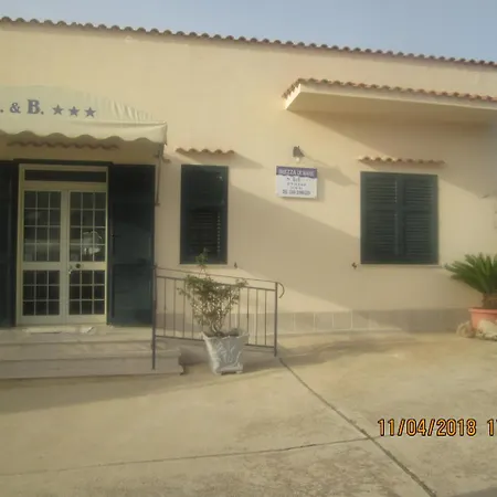 Brezza Di Mare Bed & Breakfast Custonaci