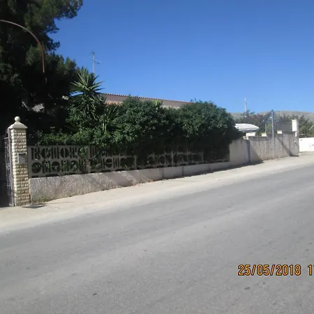 Brezza Di Mare Bed & Breakfast