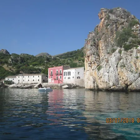 Brezza Di Mare Bed & Breakfast *